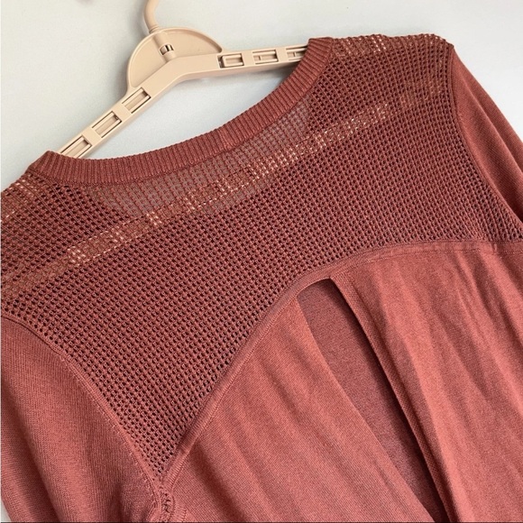 Lululemon Back To Balance Sz 8 LS Sweater Rustic Clay Open Back Cashmere READ - Picture 8 of 10